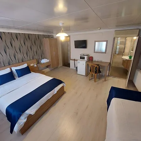 Aslan Hotel